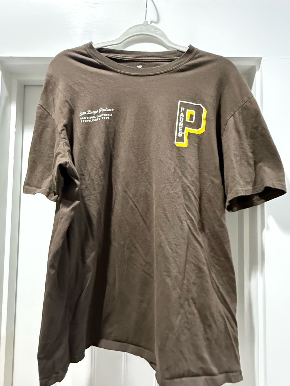 Fanatics Brown Short Sleeve Padres Graphic Tee with Yellow 'P'